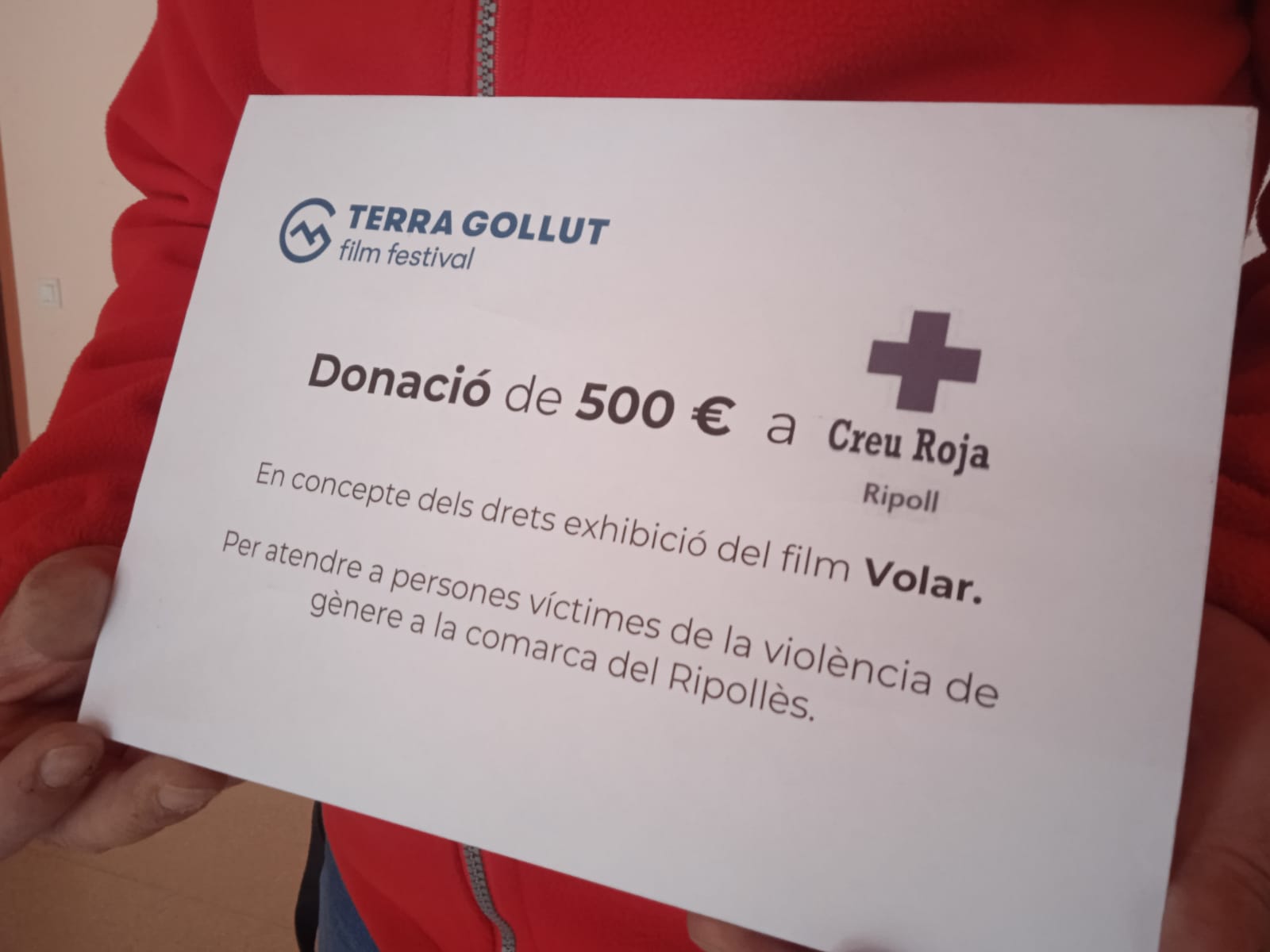 220310.DonacioTERRAGOLLUTaCreuRojaRipoll2