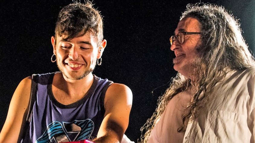 Concert “Els Carbonell” i projecció de Wanamey per una terra "linda"